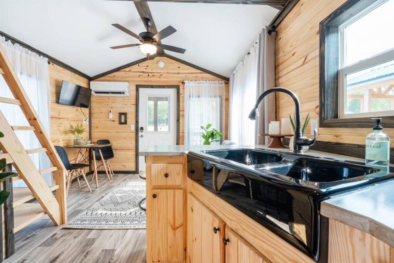 3 Bearly Working Luxury Tiny House Firepit Mins To Lake 甘特斯维尔 外观 照片